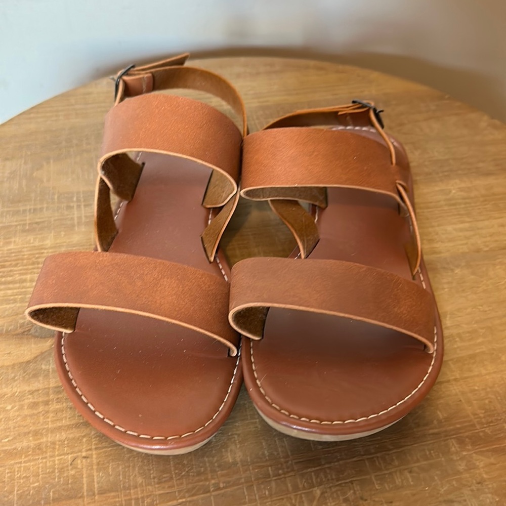 Brown leather sandal